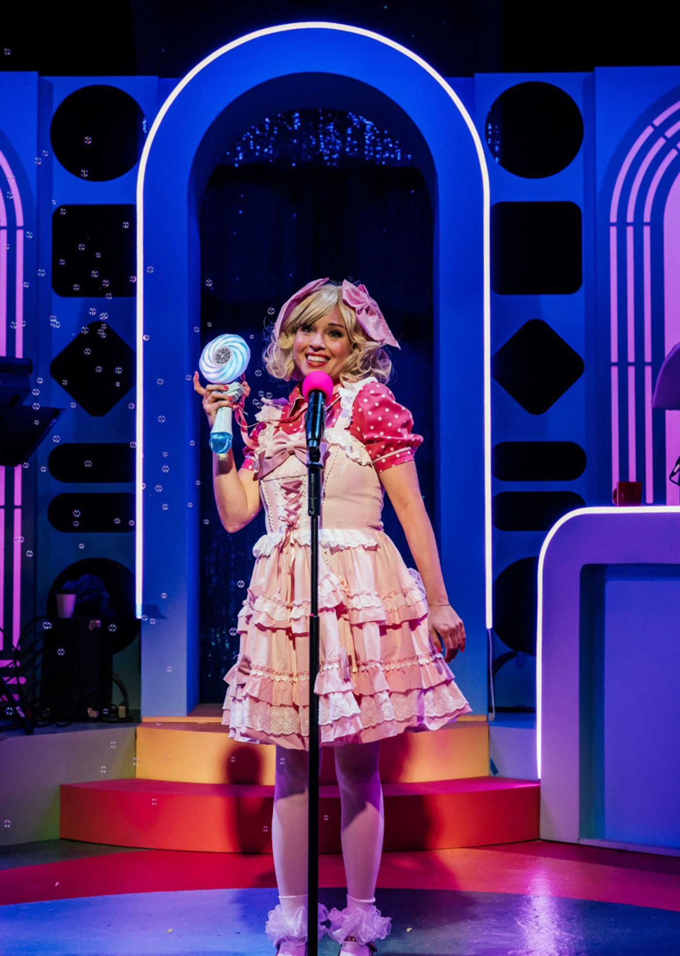 Review: KID GLOVES World Premiere Musical Comedy at Skylight Theatre  Image